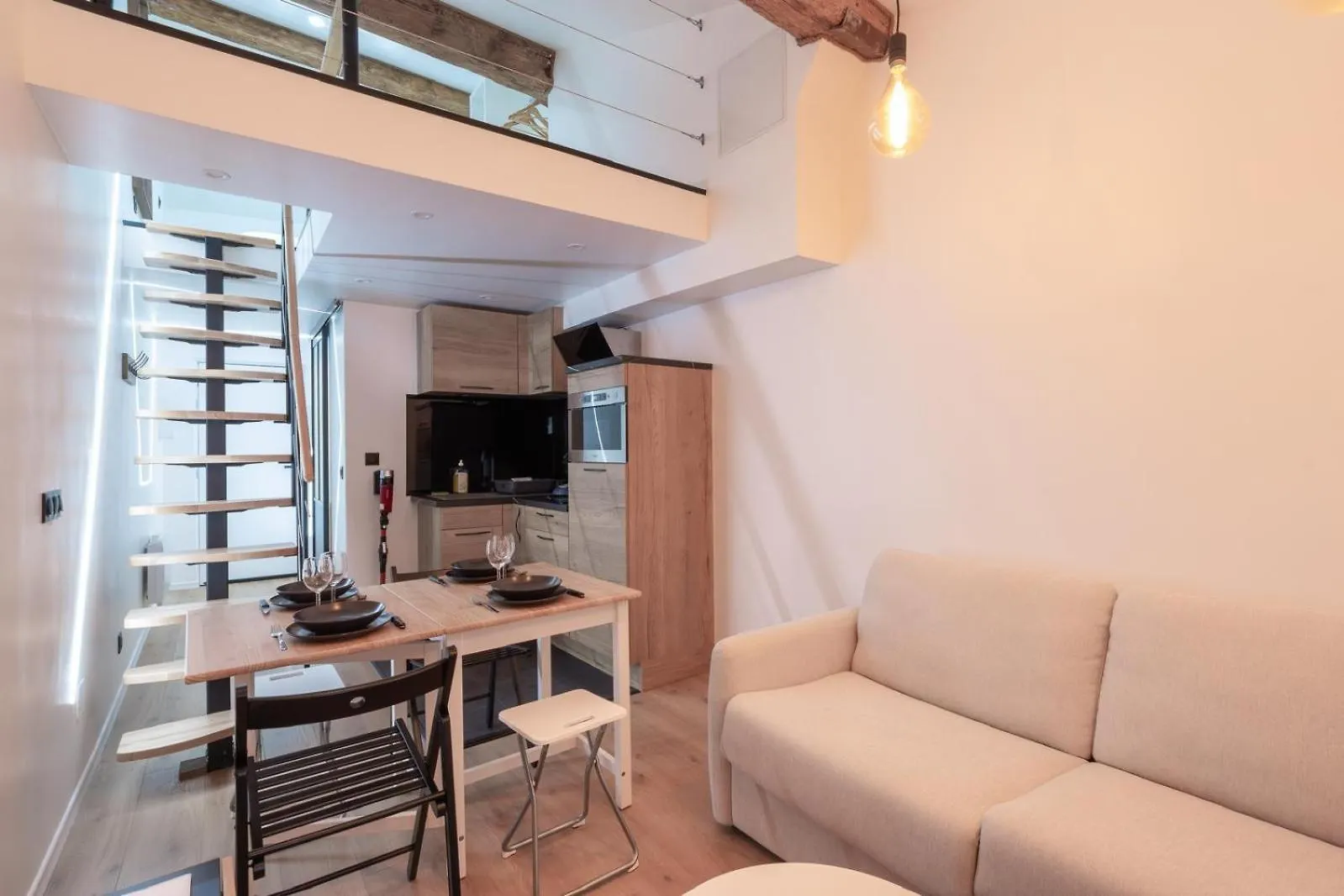 Charmant Duplex En Hyper-Centre Шамбери Апартаменты